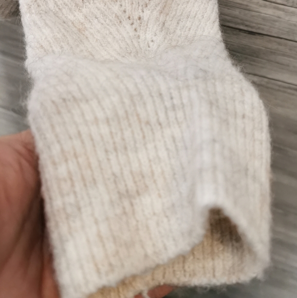 SIZE XS RUBY MOON, SOFT KNIT, BOATNECK SWEATER EUC - Picture 4 of 11